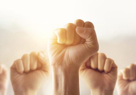 خشونت همگانی