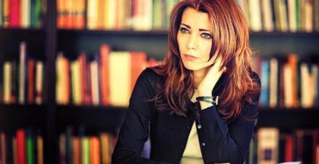 متنی زیبا از الیف شافاک در دکلمه های صدای دوست تحت عنوان تسلیم مشو